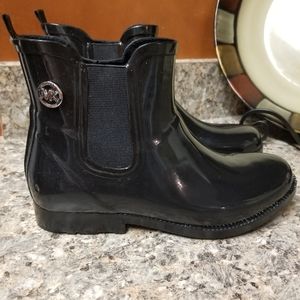 Rubber ankle boots